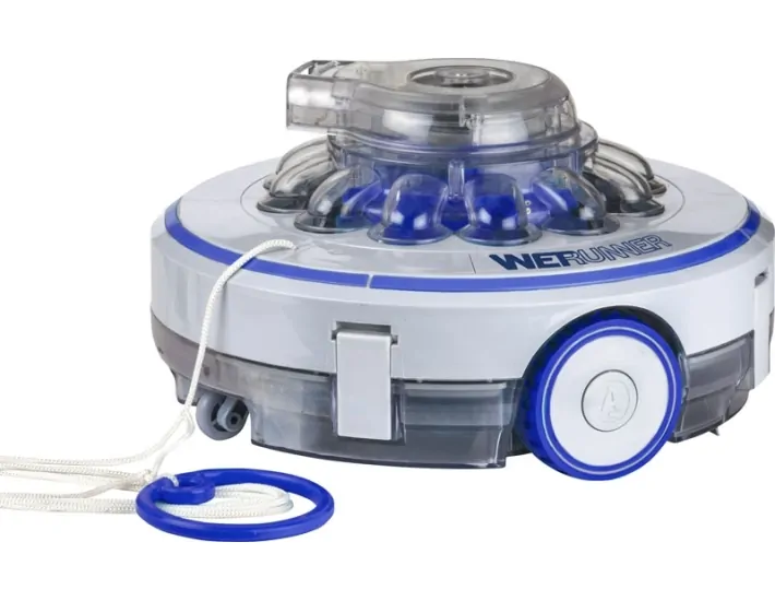 Wet Runner Battery Powered Robot