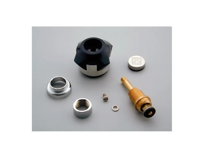 Knob with shower adapter 2 shower heads...