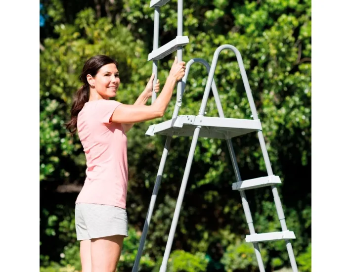 Escalera INTEX 122 cm c/ Plataforma 28076