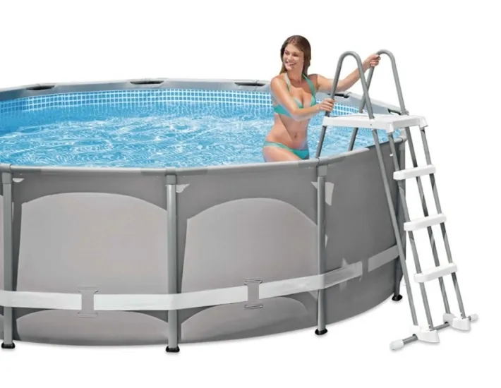 Escalera INTEX 122 cm c/ Plataforma 28076