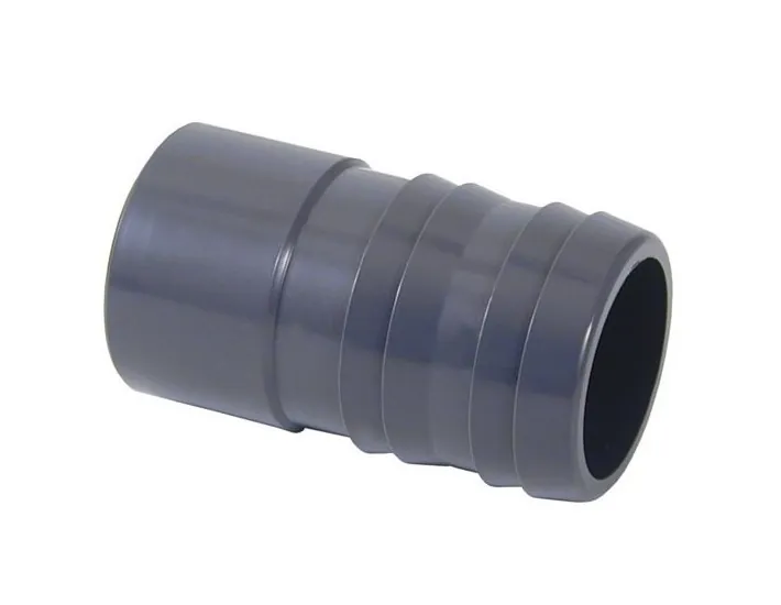 Raccordement d'un mamelon en PVC à un raccord...