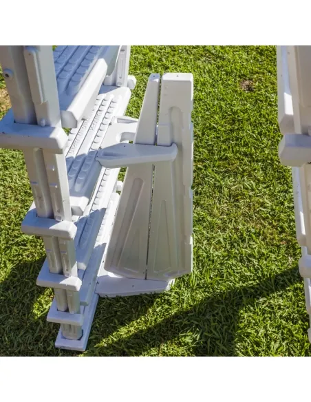 Escalera de seguridad Premium 2x4 peldaños Gre