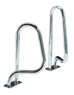 Zwembadafvoer bevestigd door middel van een plaat Astralpool