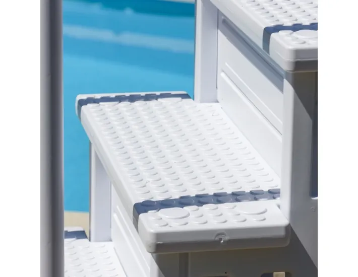 Indoor ladder for inground pools Gre